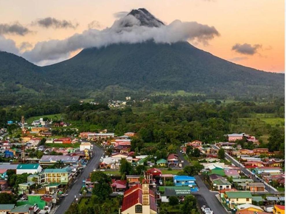 Bungalow Batsu La Fortuna Rum bild